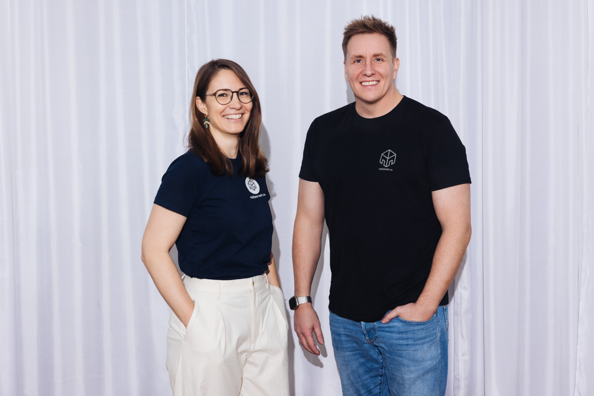 Benita Krahforst (COO) und Philipp Witzmann (CEO)_2.©nebenan.de. Foto_ Annette Koroll2.jpg